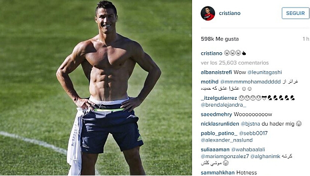 弗赖堡的文森佐·格拉菲诺（32岁）在打破俱乐部德甲进球纪录时向尼尔斯·彼得森致敬（弗赖堡32岁前锋文森佐·格拉菲诺破队史德甲进球纪录，致敬尼尔斯·彼得森）