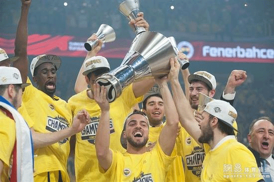 久违了，贝尔纳代斯基时隔6年再次在欧战中取得进球（贝尔纳代斯基时隔六年再度欧战破门）