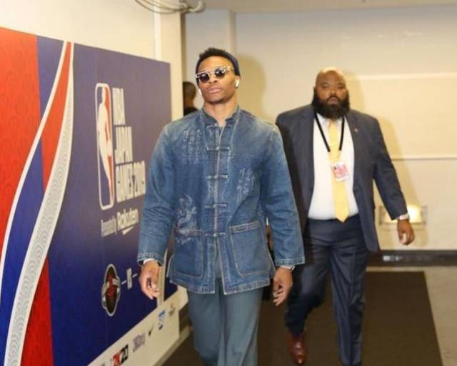 静候足协杯决赛，苏州奥体中心的草皮已换新（足协杯决赛在即，苏州奥体中心草坪已焕新）